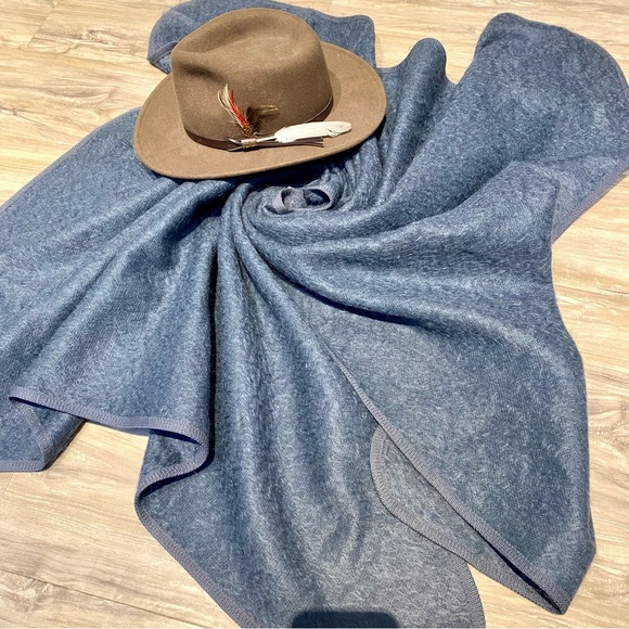 Rare Made in Scotland RANNOCH DESIGNS Mohair Wool Cape w equestrian vibe - Picture 9 of 9